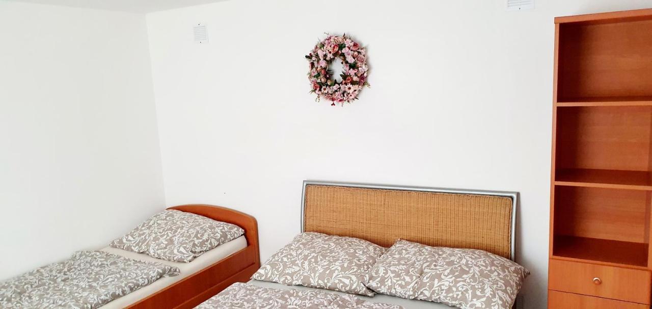 Gyoengyvendeghaz Apartment